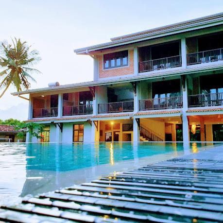 Serein Beach Hotel Tangalle Exterior photo