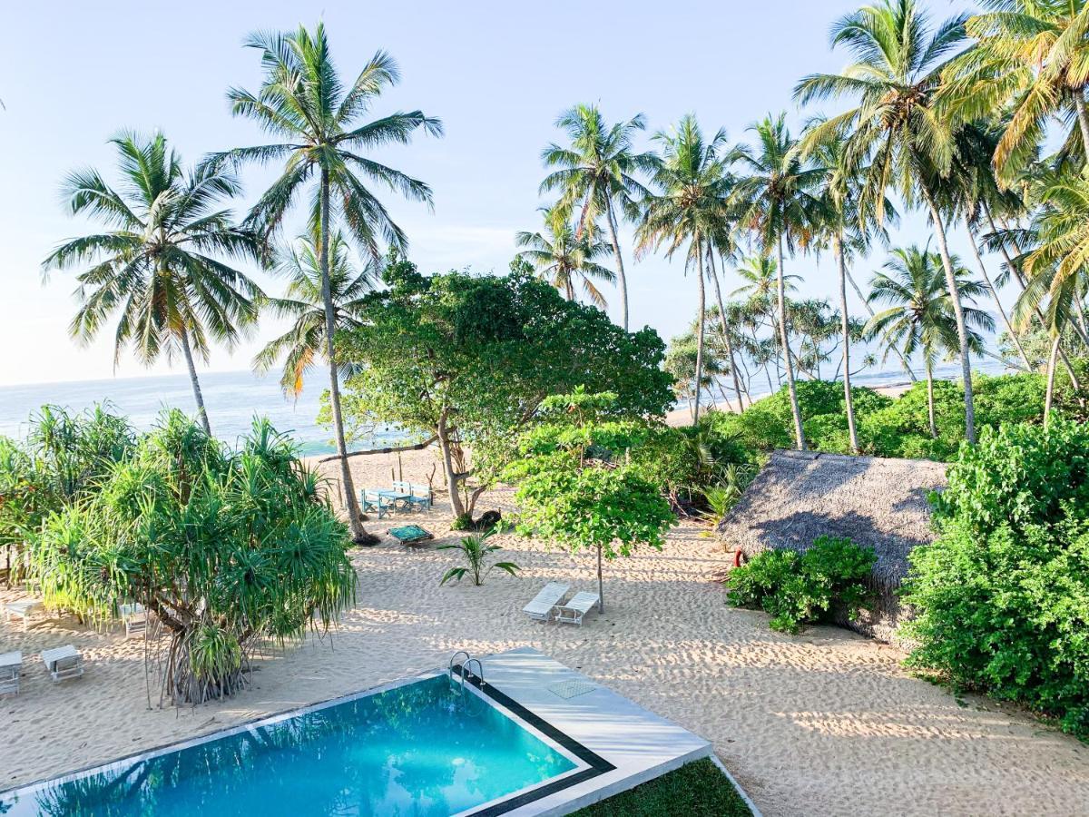 Serein Beach Hotel Tangalle Exterior photo