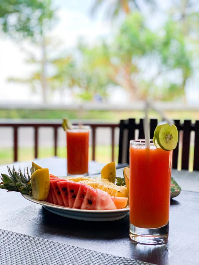 Serein Beach Hotel Tangalle Exterior photo